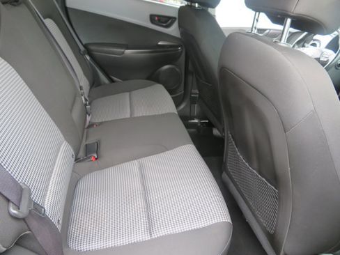 Used 2019 Hyundai Kona SEL image 17