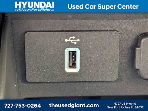 Used 2018 Ford Explorer Platinum AWD/4WD image 35