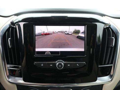 Used 2023 Chevrolet Traverse LS w/ LPO, Cargo Package AWD/4WD image 18