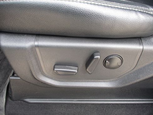 Used 2022 Ford F350 Lariat w/ Lariat Ultimate Package image 6