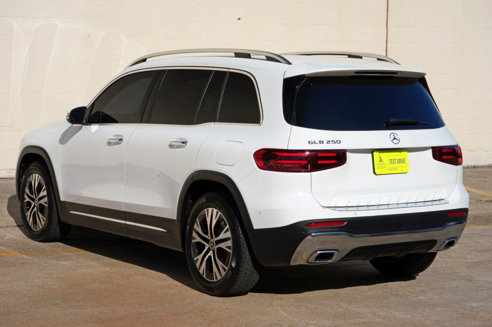 Used 2024 Mercedes-Benz GLB 250 w/ Exclusive Package image 55
