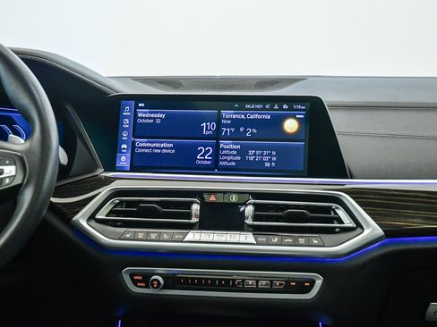 Used 2023 BMW X5 xDrive45e w/ Climate Comfort Package image 13