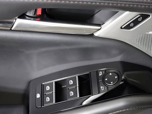 New 2025 MAZDA MAZDA3 2.5 Turbo Sedan w/Premium Plus image 15