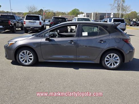 New 2026 Toyota Corolla SE FWD image 2