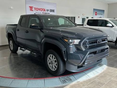 Used 2024 Toyota Tacoma SR AWD/4WD image 5