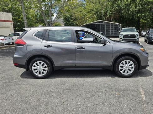 Used 2017 Nissan Rogue S FWD image 5