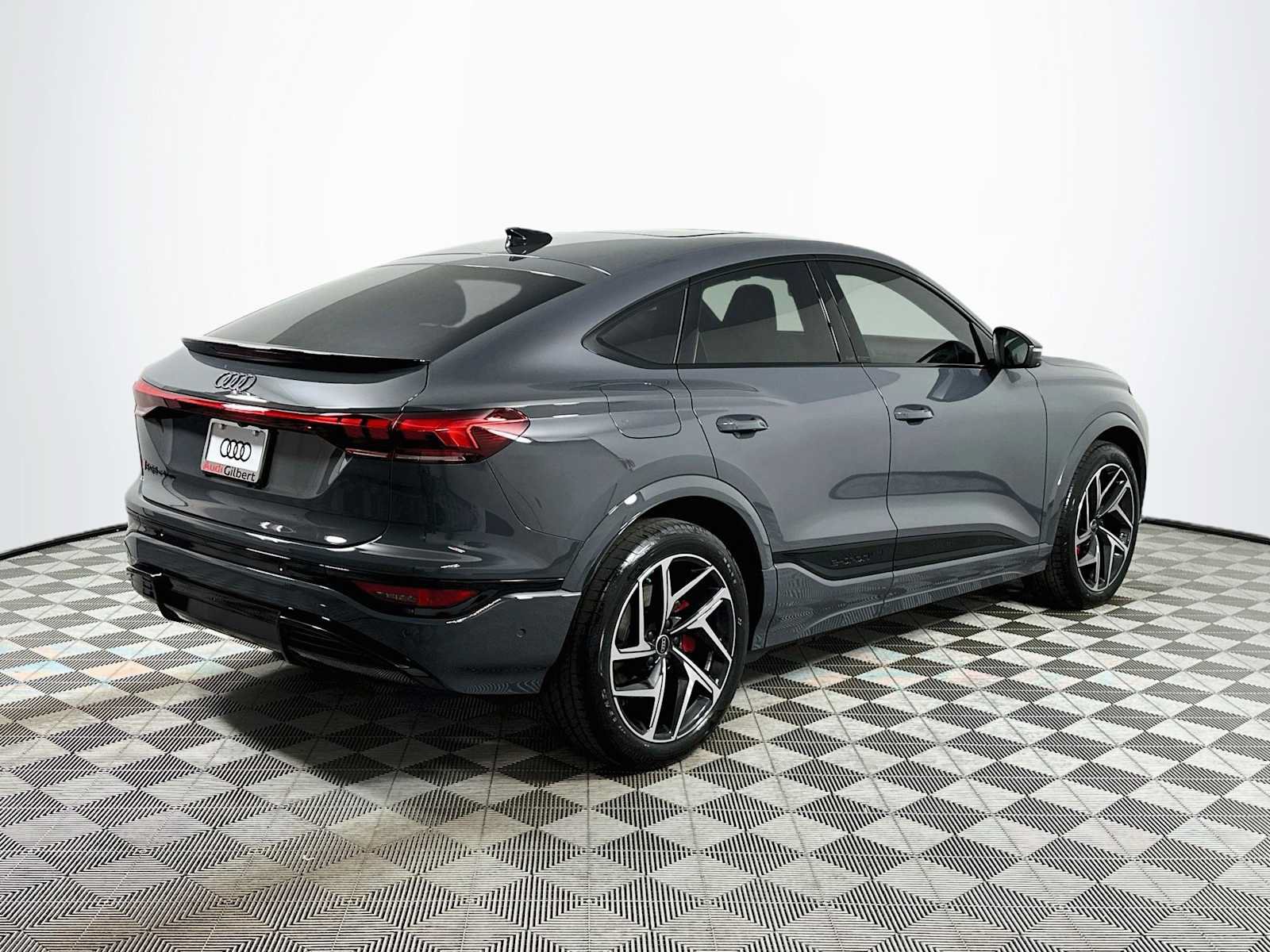New 2027 Audi SQ6 e-tron Prestige AWD/4WD image 7