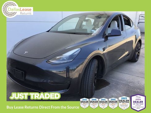 Used 2024 Tesla Model Y Long Range AWD/4WD image 1