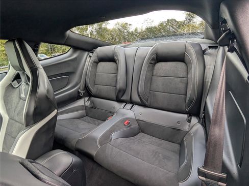 Used 2021 Ford Mustang Shelby GT500 w/ Technology Package image 21