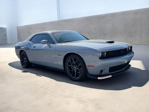 Used 2022 Dodge Challenger R/T w/ Driver Convenience Group image 14