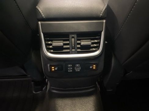 Used 2023 Subaru Legacy Limited image 13