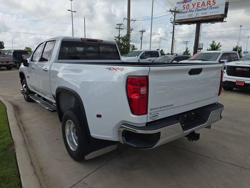 Used 2020 Chevrolet Silverado 3500 LTZ w/ LTZ Texas Edition AWD/4WD image 3