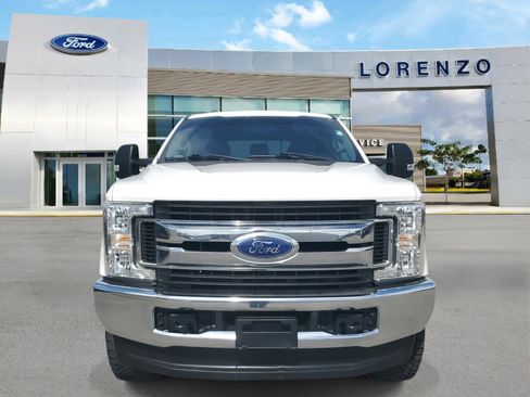 Used 2019 Ford F250 XLT image 2