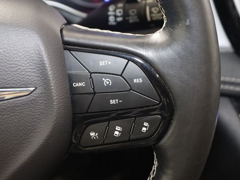 Used 2021 Chrysler Pacifica Touring-L w/ S Appearance Package FWD image 37