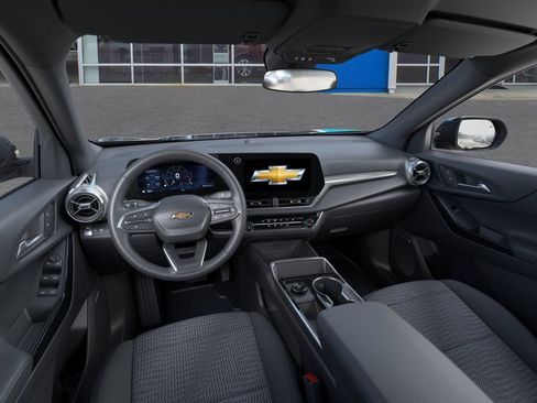New 2026 Chevrolet Equinox LT FWD image 15