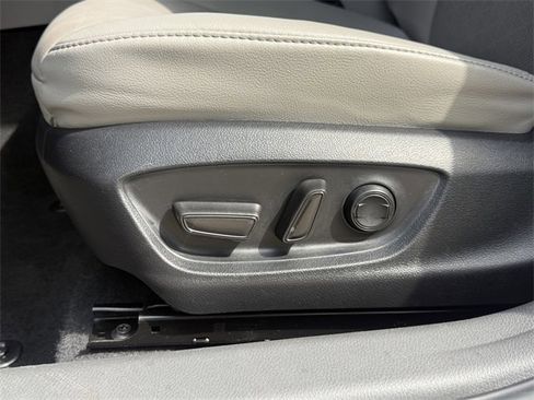 Used 2024 Toyota Camry XSE image 14