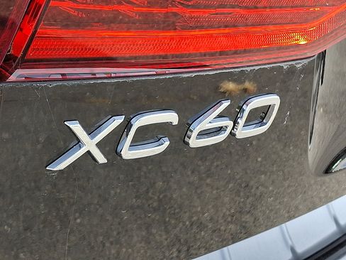 New 2025 Volvo XC60 T8 Ultra w/ Protection Package Premier image 23