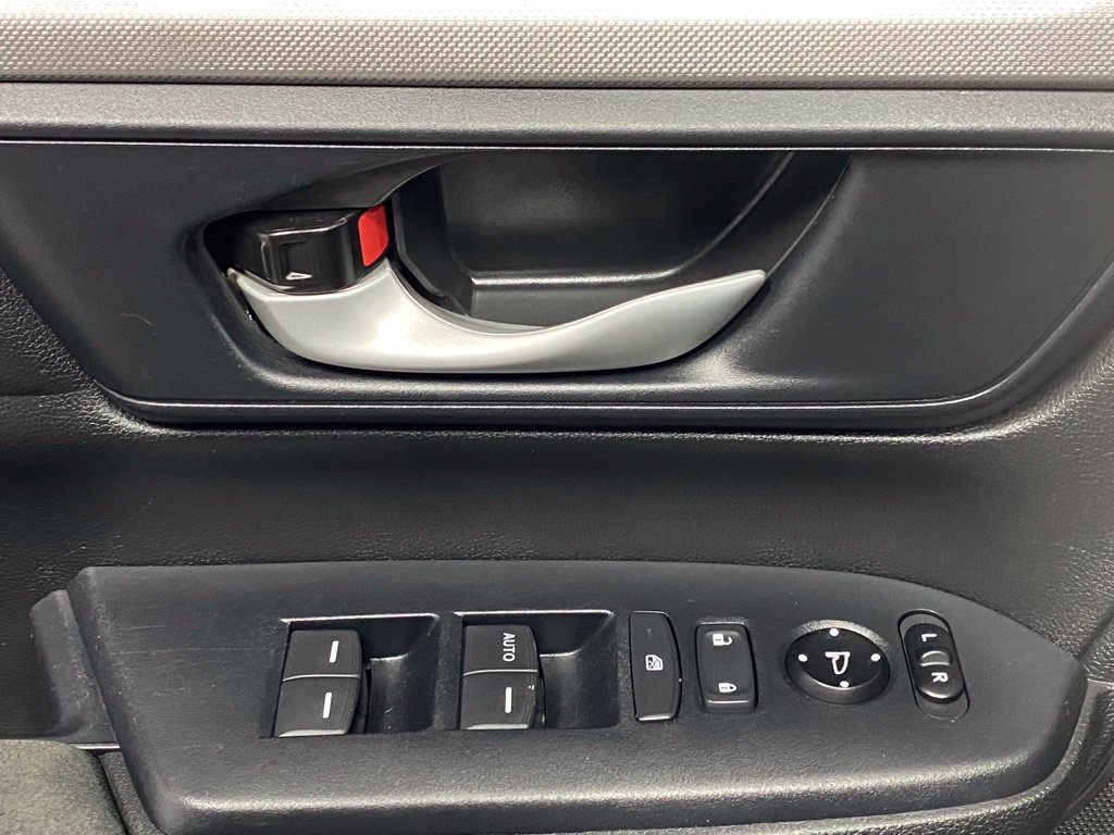 Used 2019 Honda CR-V LX image 12
