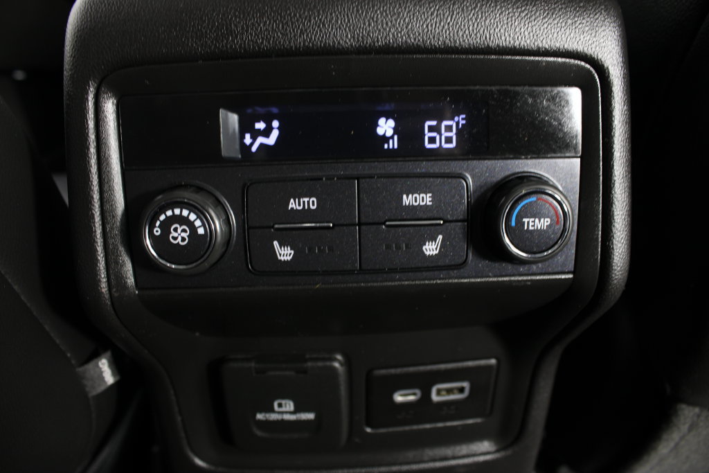Used 2023 GMC Acadia Denali w/ Denali Ultimate Package FWD image 23