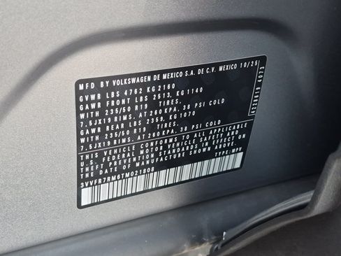 Used 2026 Volkswagen Tiguan SE FWD image 23