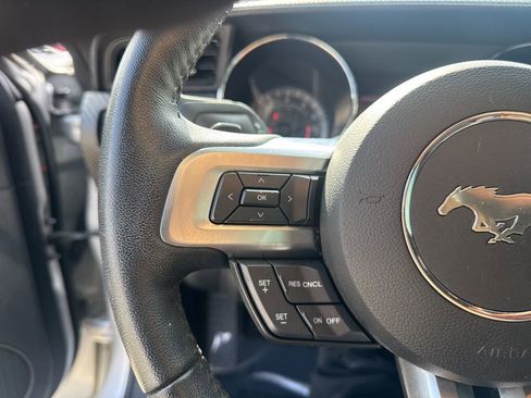 Used 2017 Ford Mustang Coupe image 20