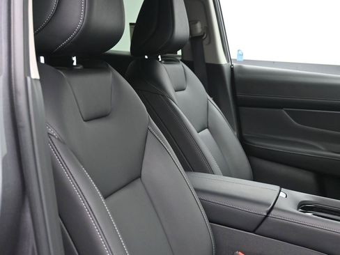 Used 2025 Nissan Murano SV image 8