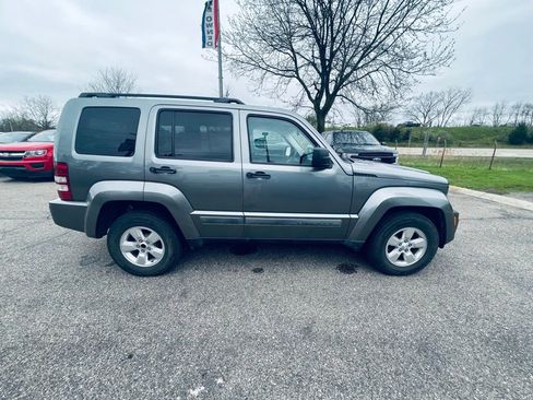 Used 2012 Jeep Liberty Sport w/ Popular Equipment Group AWD/4WD image 7