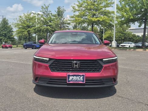 Used 2024 Honda Accord EX image 2