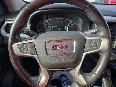Used 2018 GMC Acadia SLT image 15