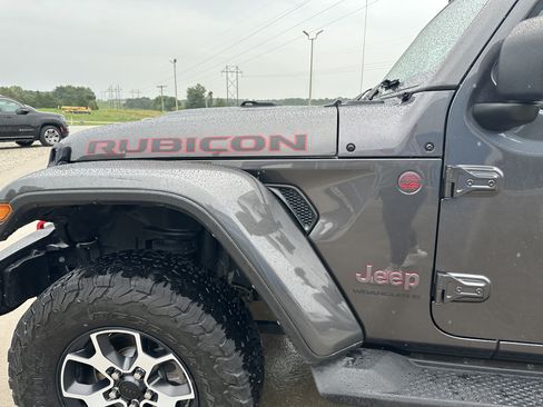 Used 2023 Jeep Wrangler Unlimited Rubicon w/ Cold Weather Group AWD/4WD image 46