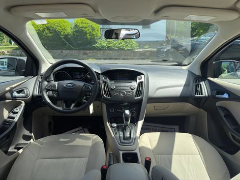 Used 2016 Ford Focus SE FWD image 30