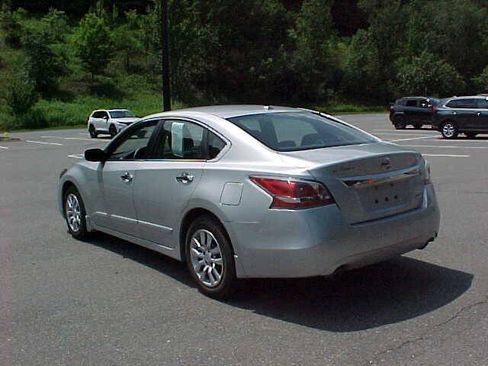 Used 2014 Nissan Altima 2.5 S w/ Display Audio Package FWD image 7