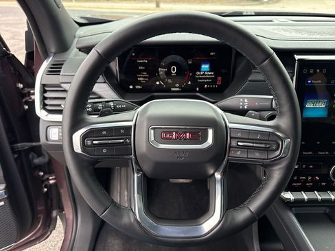 Used 2025 GMC Acadia Elevation image 20