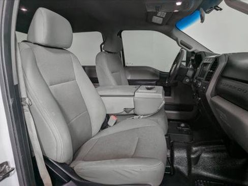 Used 2019 Ford F250 XL w/ Power Equipment Group AWD/4WD image 19