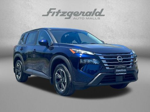 Used 2025 Nissan Rogue SV AWD/4WD image 1