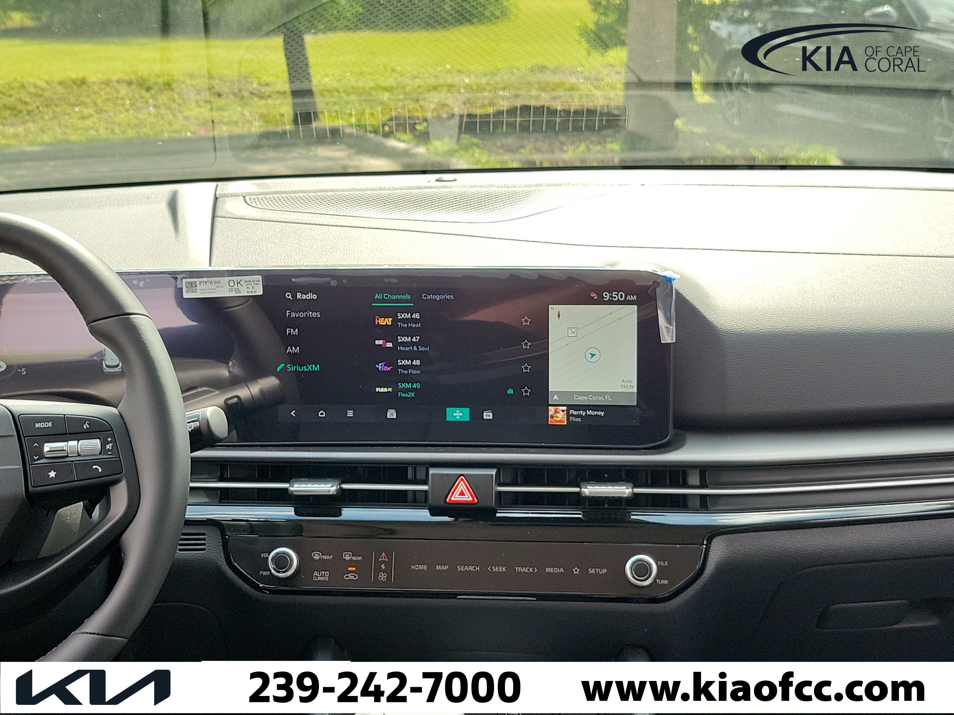 New 2026 Kia Sportage SX FWD image 18