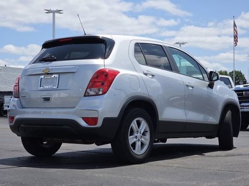 Used 2020 Chevrolet Trax LS w/ Tint and Cruise Package FWD image 13