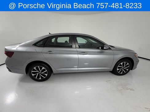 Used 2022 Volkswagen Jetta S FWD image 6