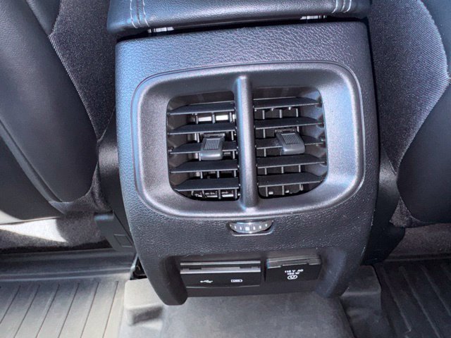 Used 2020 Jeep Cherokee Limited AWD/4WD image 12