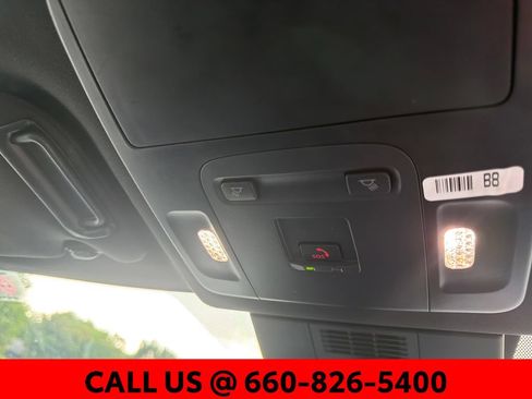 Used 2025 Toyota Camry SE FWD image 40