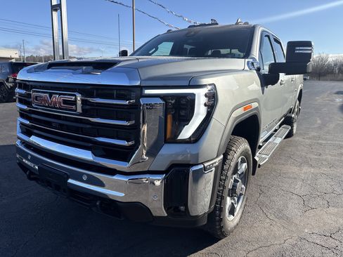Used 2025 GMC Sierra 2500 SLE w/ SLE Value Package; image 10