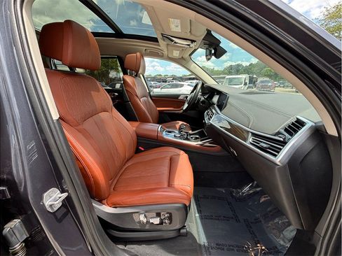 Used 2019 BMW X7 xDrive50i w/ Premium Package AWD/4WD image 51