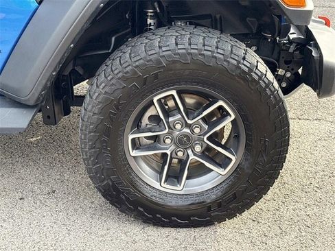 Used 2024 Jeep Gladiator Mojave image 9