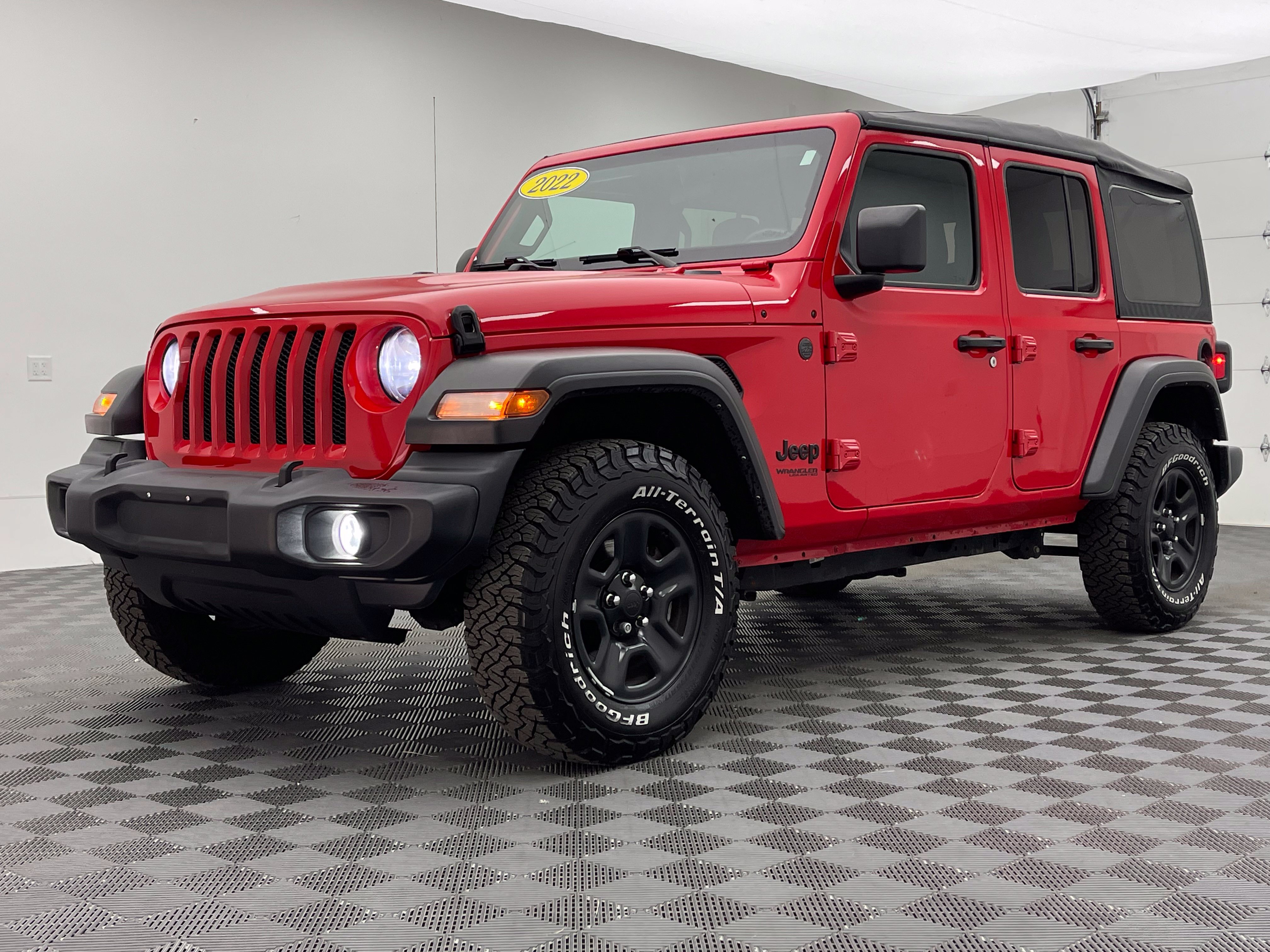 Used 2022 Jeep Wrangler Unlimited Sport AWD/4WD image 2