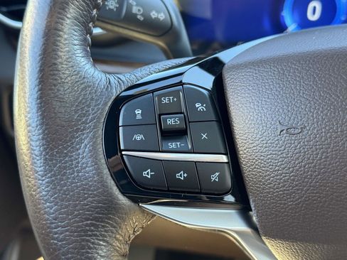 Used 2022 Ford Explorer King Ranch w/ Premium Technology Package image 24