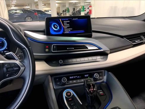 Used 2014 BMW i8 image 7