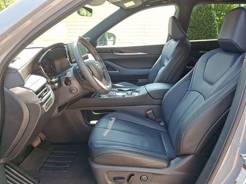 Used 2026 INFINITI QX60 Sport w/ Dark Cargo Package AWD/4WD image 13