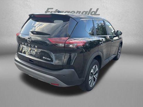 Used 2023 Nissan Rogue SV AWD/4WD image 5