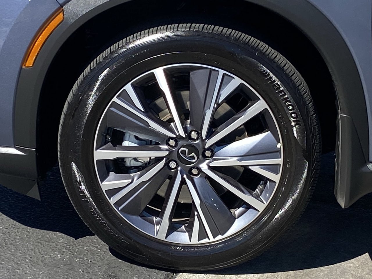 Certified 2027 INFINITI QX60 Luxe w/ Cargo Package FWD image 8