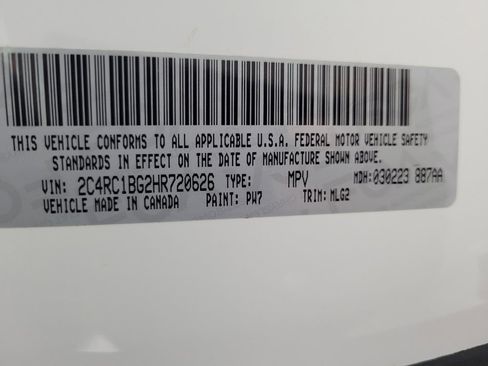 Used 2017 Chrysler Pacifica Touring-L image 33